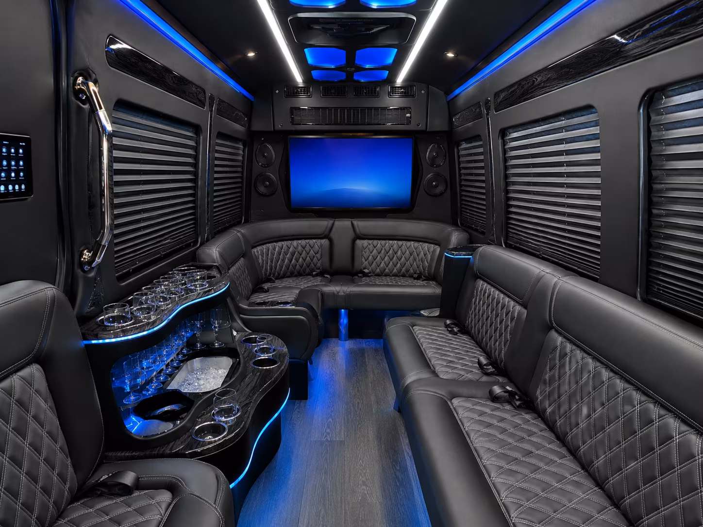 prom transportation to venues in new hampshire and across essex county